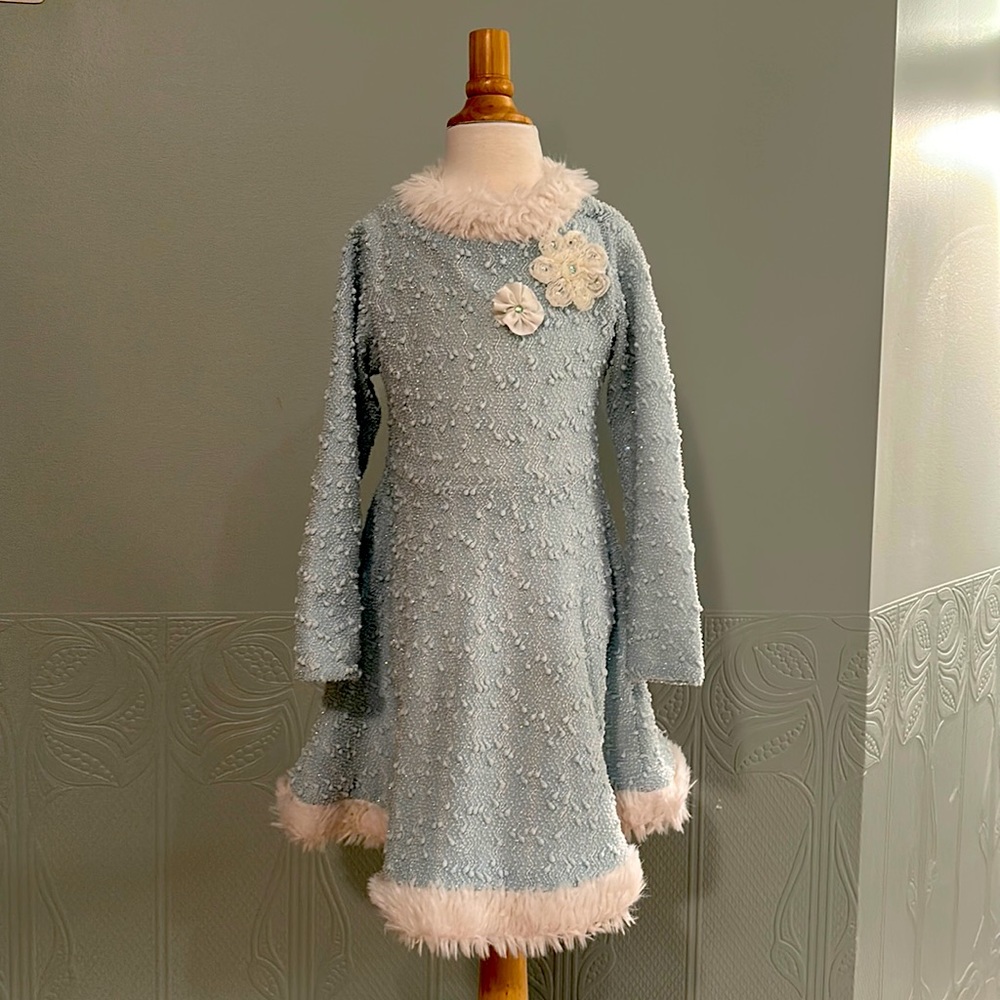 Sparkly blue & white faux fur collar dress, Size 6
